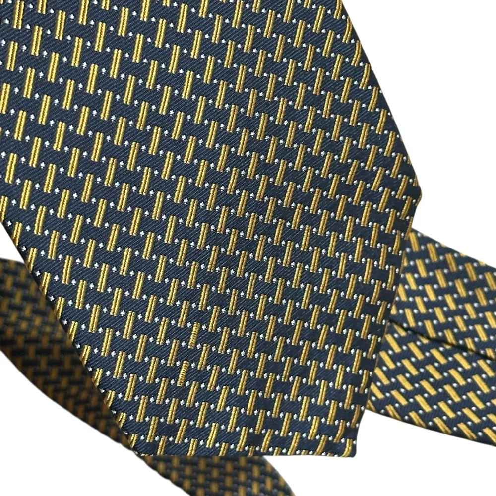 Lauren Ralph Lauren luxury 100% silk navy and gold patterned tie - Picture 2 of 11